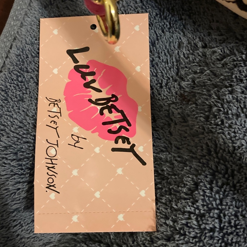 Luv Betsey Johnson Breann Quilted Tote with Pink and Black Heart Accents. NEW! - Picture 11 of 15